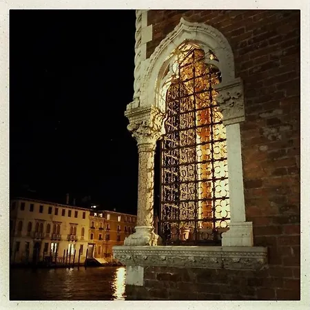 Venezianischer Palazzo Mit Kostenlosen Wlan Naehe Markusplatz Exterior foto