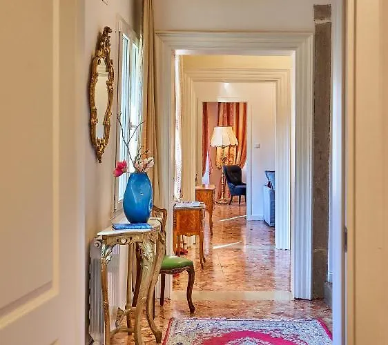 Venezianischer Palazzo Mit Kostenlosen Wlan Naehe Markusplatz