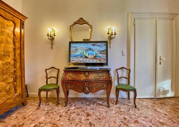 venezianischer Palazzo mit kostenlosen WLAN nähe Markusplatz