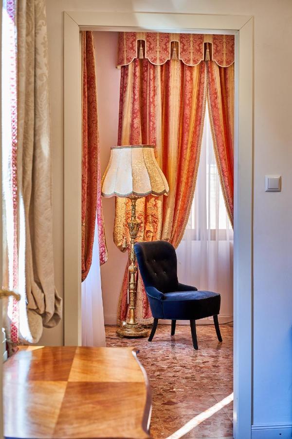 Venezianischer Palazzo Mit Kostenlosen Wlan Nähe Markusplatz Venedig